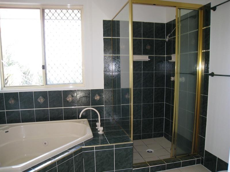 92 Nardie Street, Eight Mile Plains QLD 4113