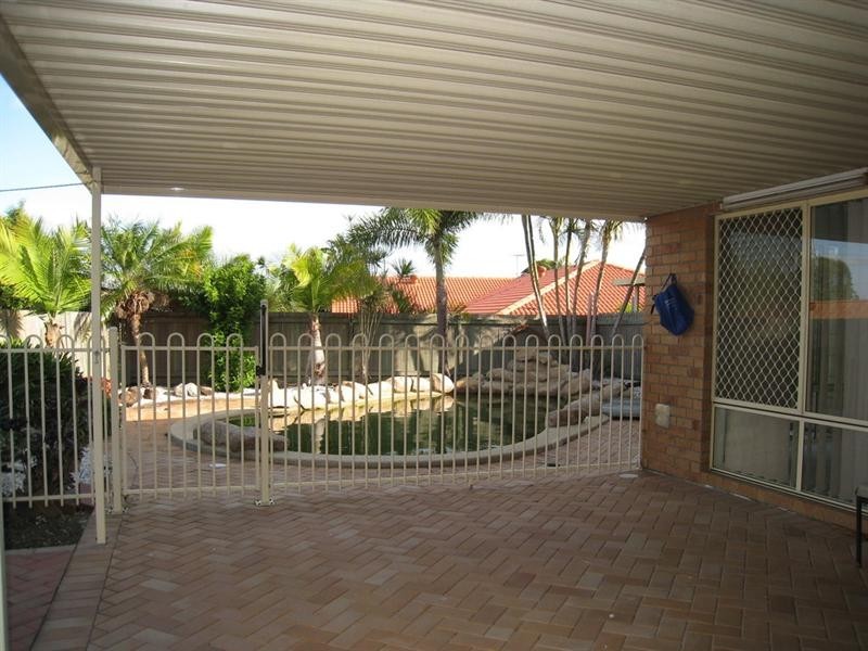 92 Nardie Street, Eight Mile Plains QLD 4113