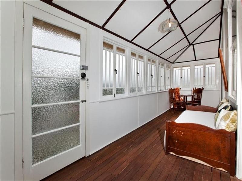 51 Raff Avenue, Holland Park QLD 4121