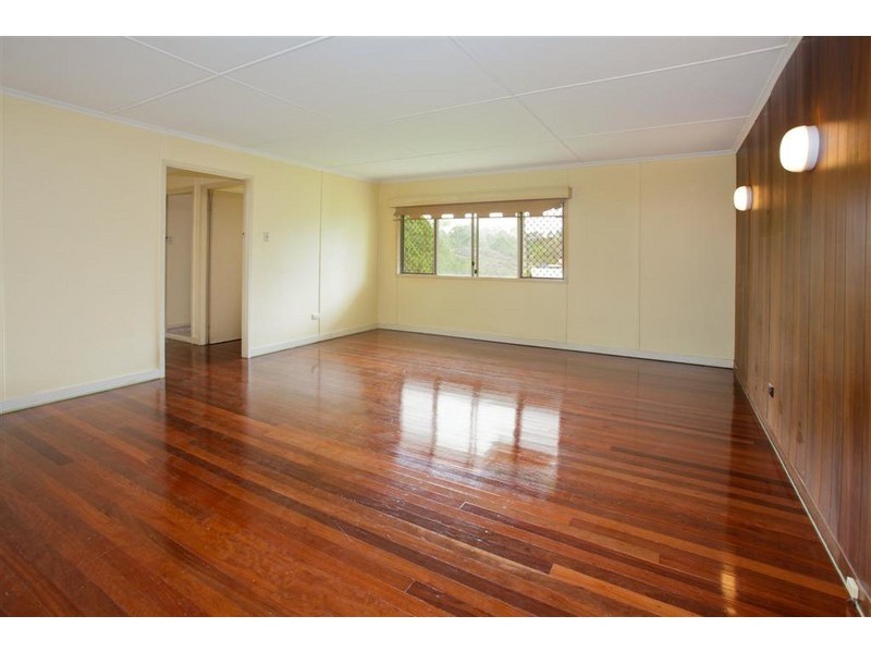 3 Bonneville Street, Holland Park West QLD 4121