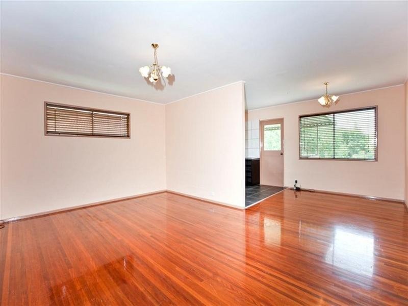 10 Dallin Street, Wishart QLD 4122