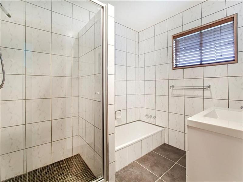 10 Dallin Street, Wishart QLD 4122