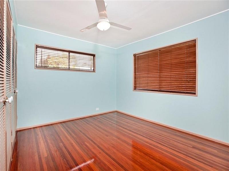 10 Dallin Street, Wishart QLD 4122