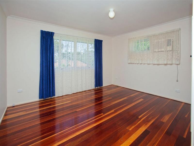 31 Latimer Street, Holland Park QLD 4121