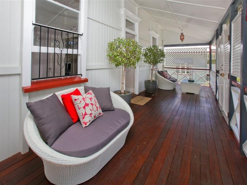 17A Marian Street, Coorparoo QLD 4151