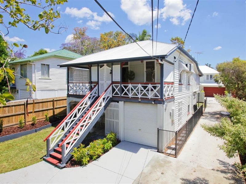 17A Marian Street, Coorparoo QLD 4151