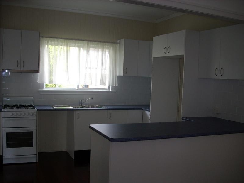 48 Reuben Street, Holland Park QLD 4121