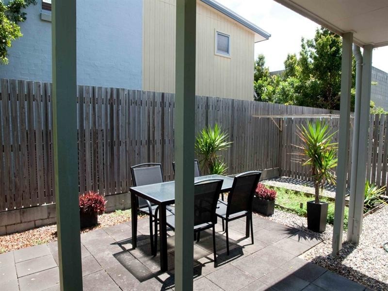 14/21 Cunard Street, Holland Park QLD 4121