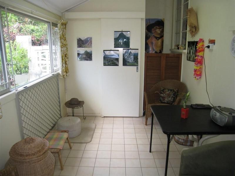 18 Troubridge Street, Mount Gravatt East QLD 4122