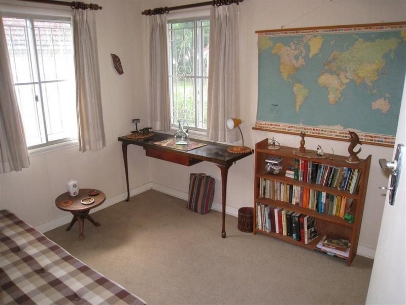 18 Troubridge Street, Mount Gravatt East QLD 4122