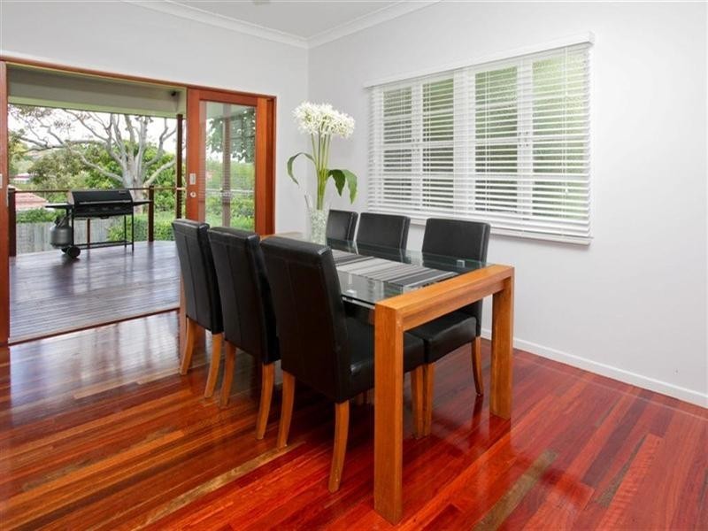 11 Troubridge Street, Mount Gravatt East QLD 4122