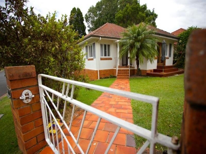 31 Paxton Street, Holland Park QLD 4121