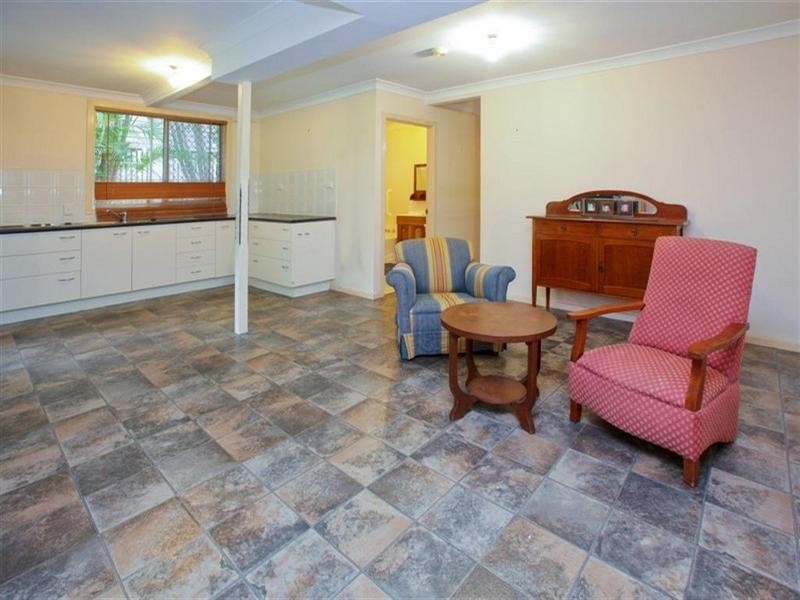 23 Trundle Street, Coorparoo QLD 4151