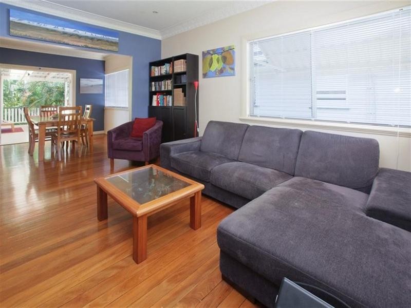 33 Balcha Street, Holland Park QLD 4121