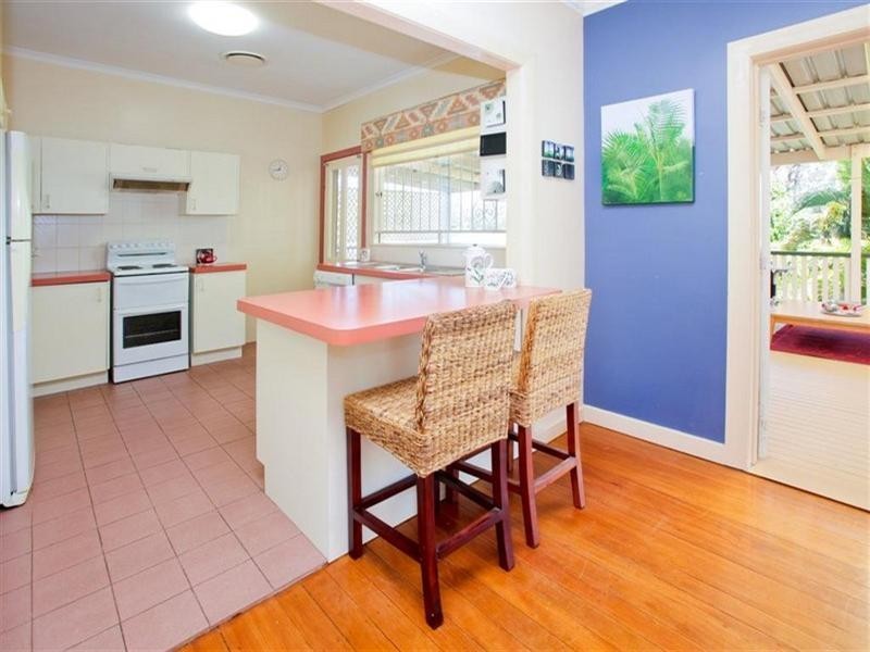 33 Balcha Street, Holland Park QLD 4121