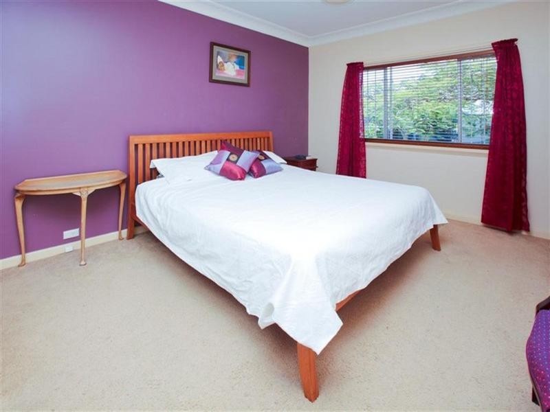 33 Balcha Street, Holland Park QLD 4121