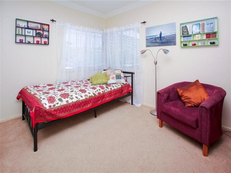 33 Balcha Street, Holland Park QLD 4121