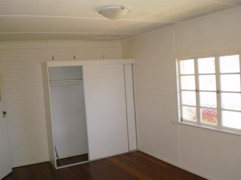 57 Brooks Street, Camp Hill QLD 4152