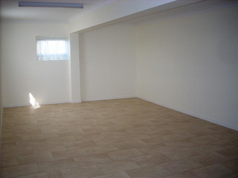 2 Harbut Street, Holland Park West QLD 4121