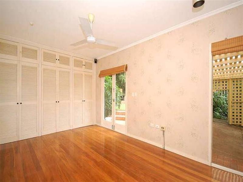 82 Hawkwood Street, Mount Gravatt East QLD 4122