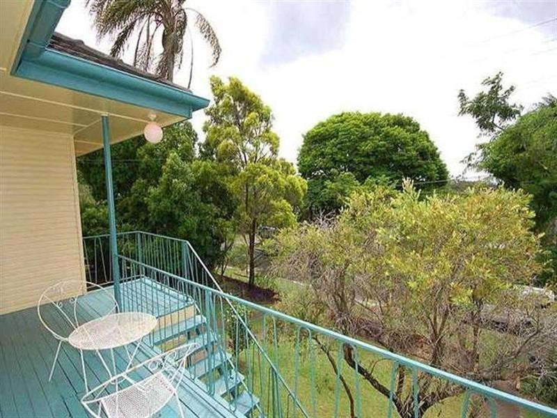 82 Hawkwood Street, Mount Gravatt East QLD 4122