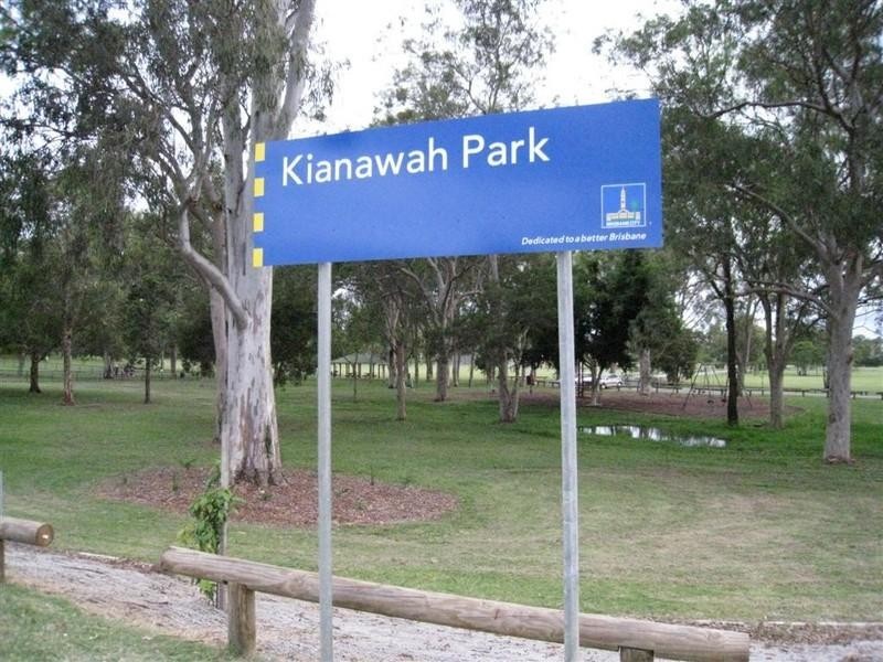 34 Eversholt Street, Belmont QLD 4153