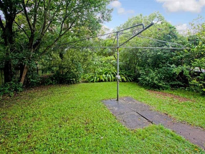 24 Corn Street, Holland Park West QLD 4121