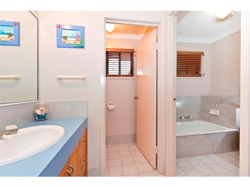 6 Maroo Street (Cnr Boorala Cr), Eight Mile Plains QLD 4113