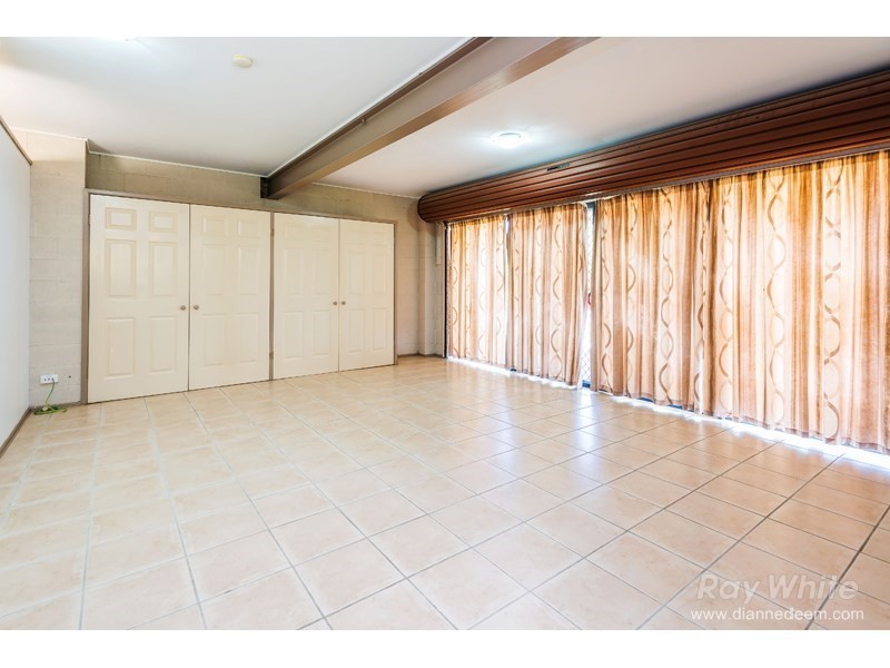 6 Maroo Street (Cnr Boorala Cr), Eight Mile Plains QLD 4113