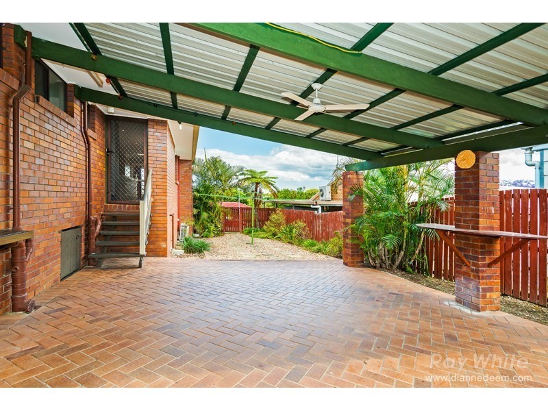 6 Maroo Street (Cnr Boorala Cr), Eight Mile Plains QLD 4113