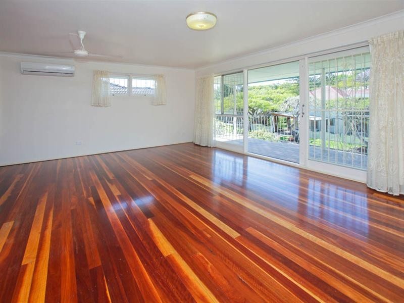 31 Latimer Street, Holland Park QLD 4121