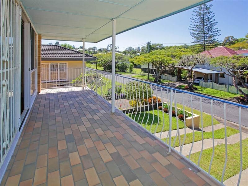 31 Latimer Street, Holland Park QLD 4121