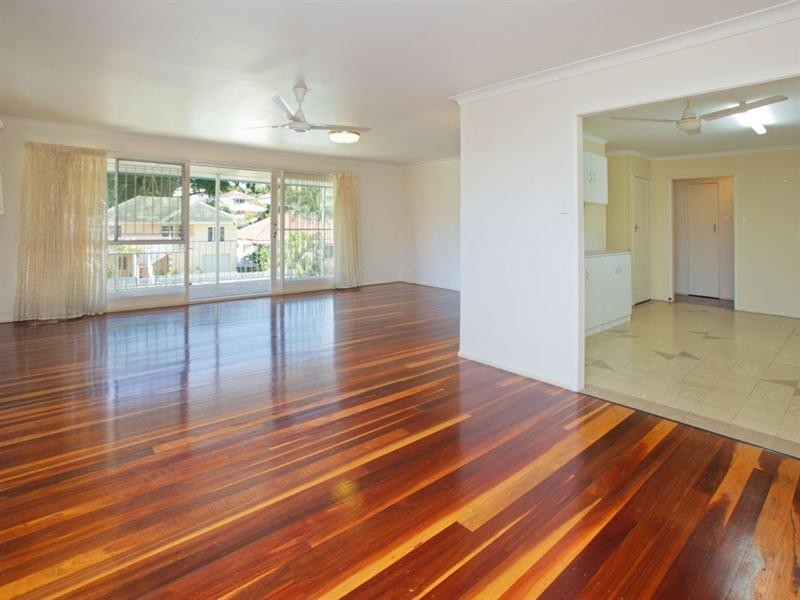 31 Latimer Street, Holland Park QLD 4121