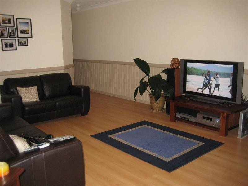 8/20 Swain Street, Holland Park West QLD 4121