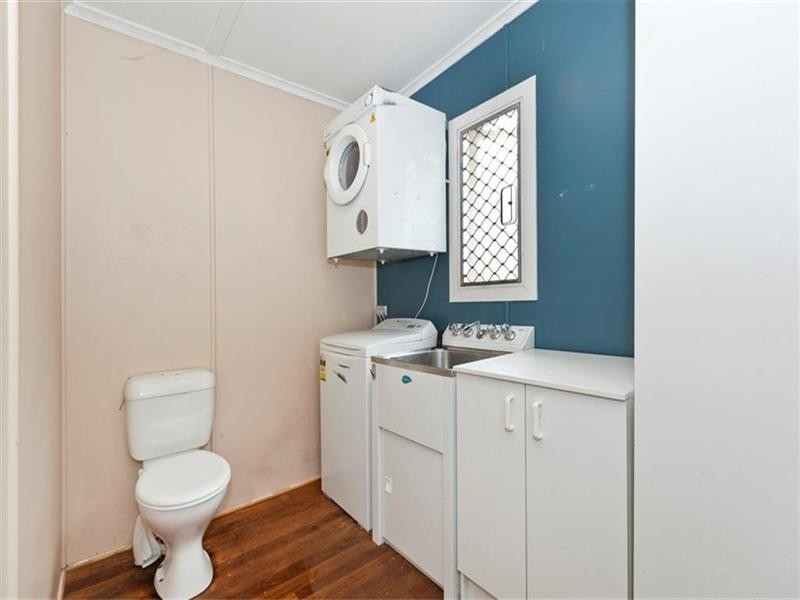 7 Eric Road, Holland Park QLD 4121