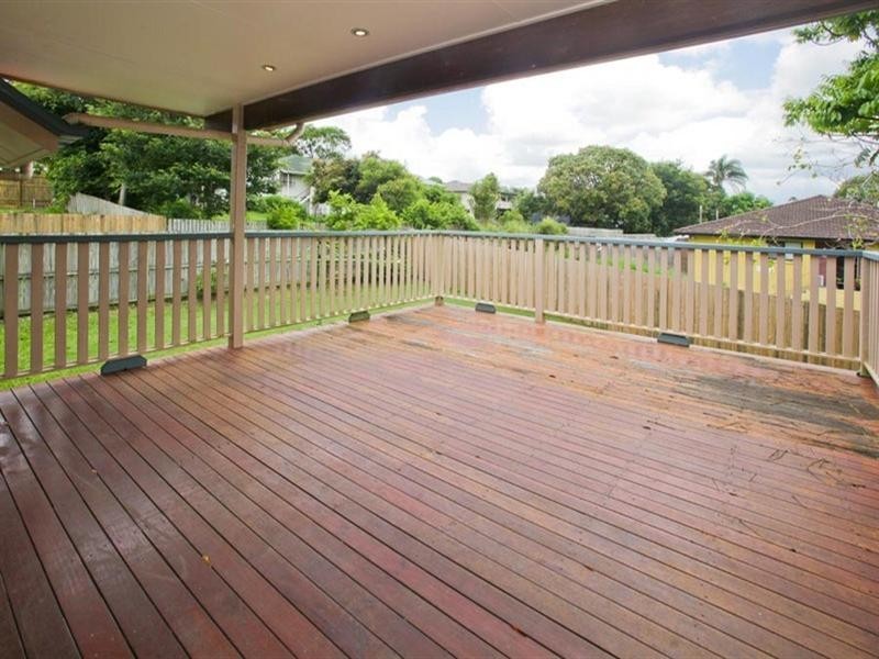 53 Barter Avenue, Holland Park QLD 4121