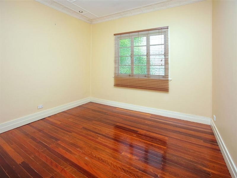 53 Barter Avenue, Holland Park QLD 4121