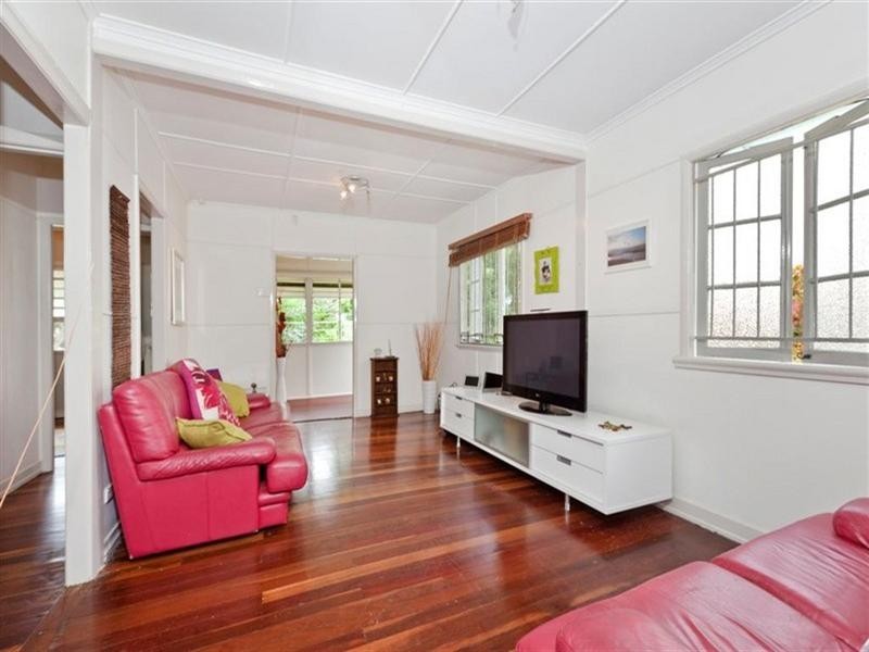 55 Gordon Parade, Mount Gravatt East QLD 4122