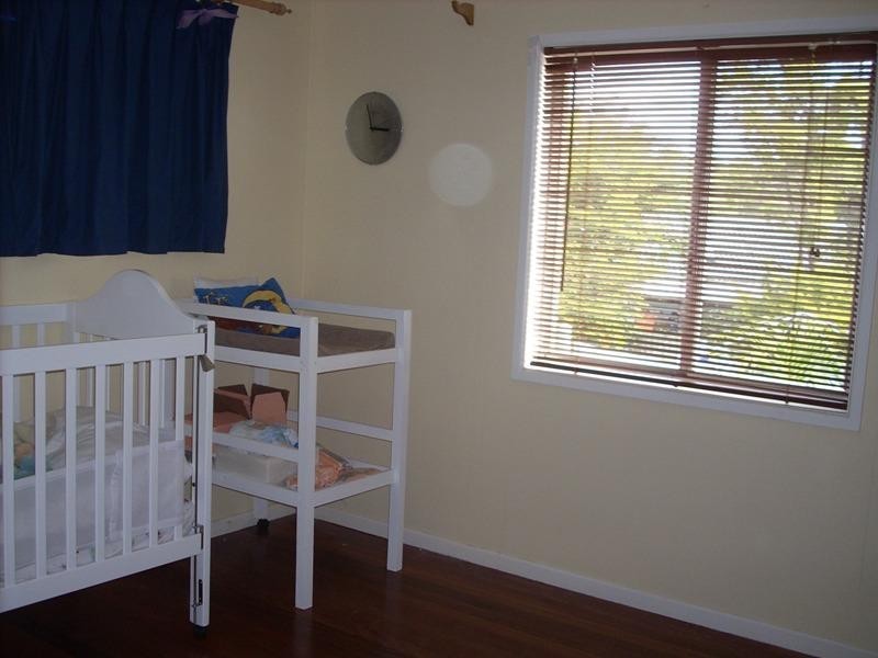 11 Algona Street, Holland Park West QLD 4121