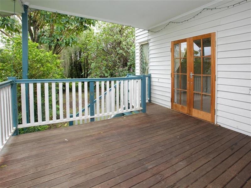 107 Dunellan Street, Greenslopes QLD 4120