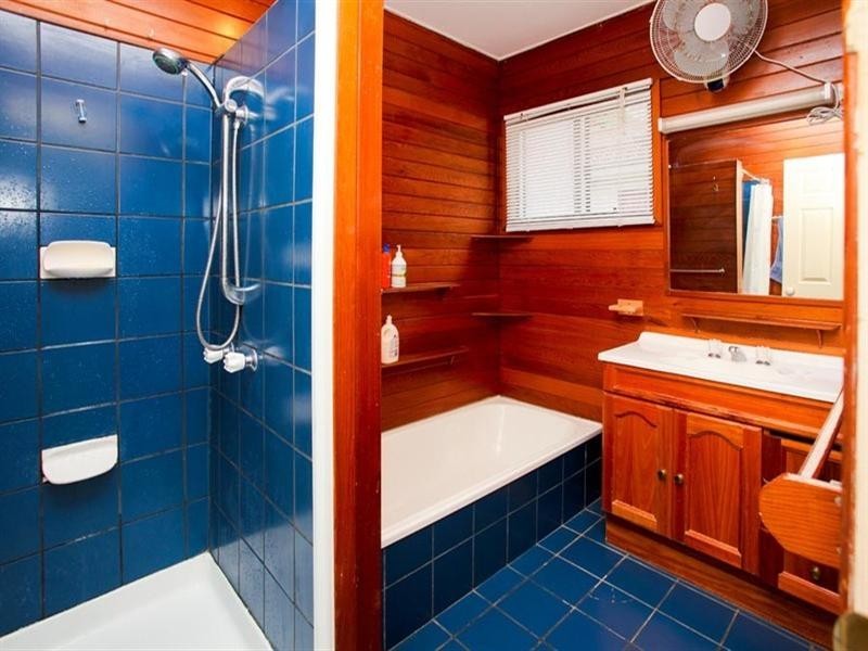 137 Victor Street, Holland Park QLD 4121