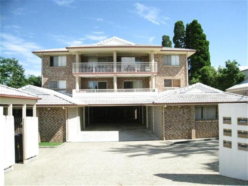 1/31 Crown Street, Holland Park West QLD 4121