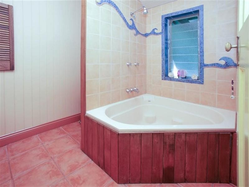 10 Laura Street, Tarragindi QLD 4121