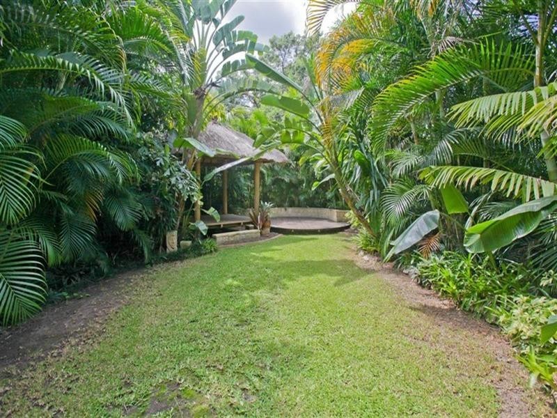 10 Laura Street, Tarragindi QLD 4121