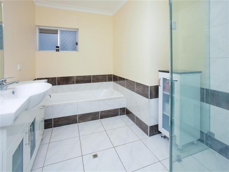 38 Invermore Street, Mount Gravatt East QLD 4122