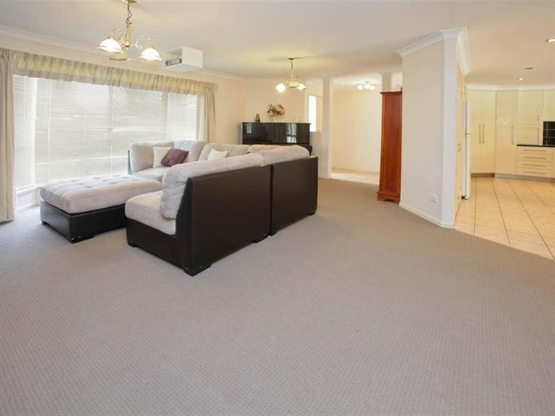 20 Summit Street, Belmont QLD 4153