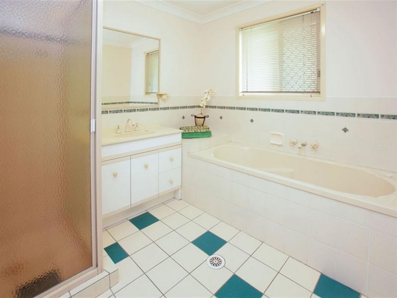 20 Summit Street, Belmont QLD 4153