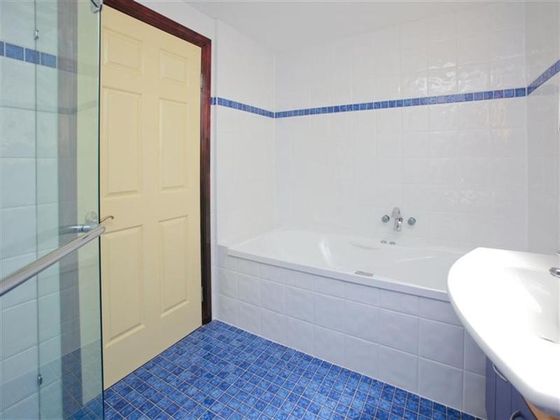 78 Bunya Street, Greenslopes QLD 4120