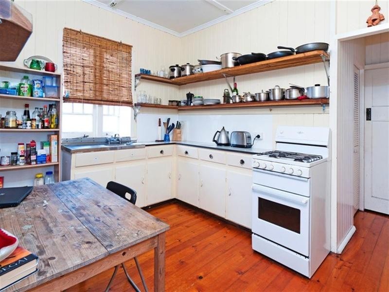 30 Raff Avenue, Holland Park QLD 4121