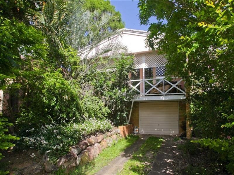 129 Harold Street, Holland Park QLD 4121